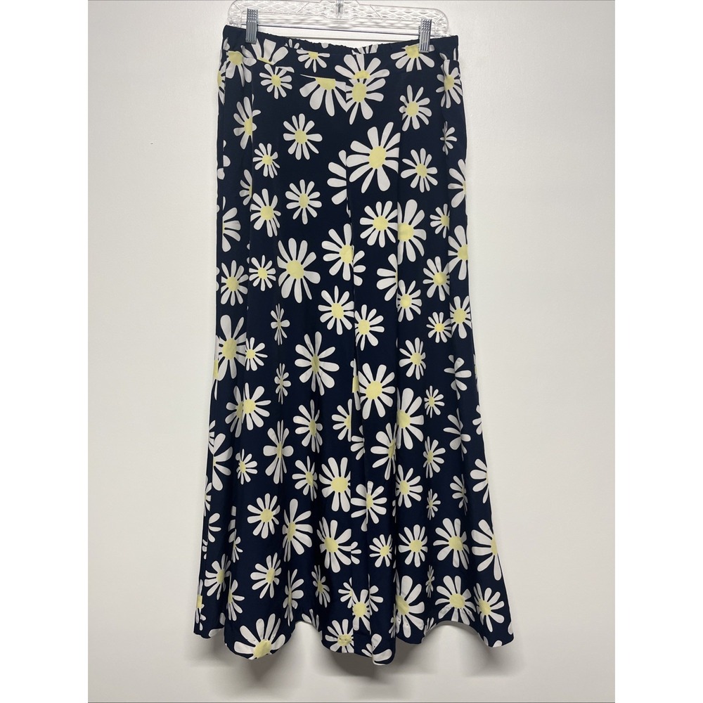 Cato Black Floral A-Line Skirt with White and Yellow Daisy Print
